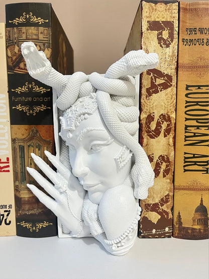 1Pc Fantasy Bookshelf Decoration Medusa Book Corner Bookends-Book Lover'S Gift-Desktop Decorative Ornament
